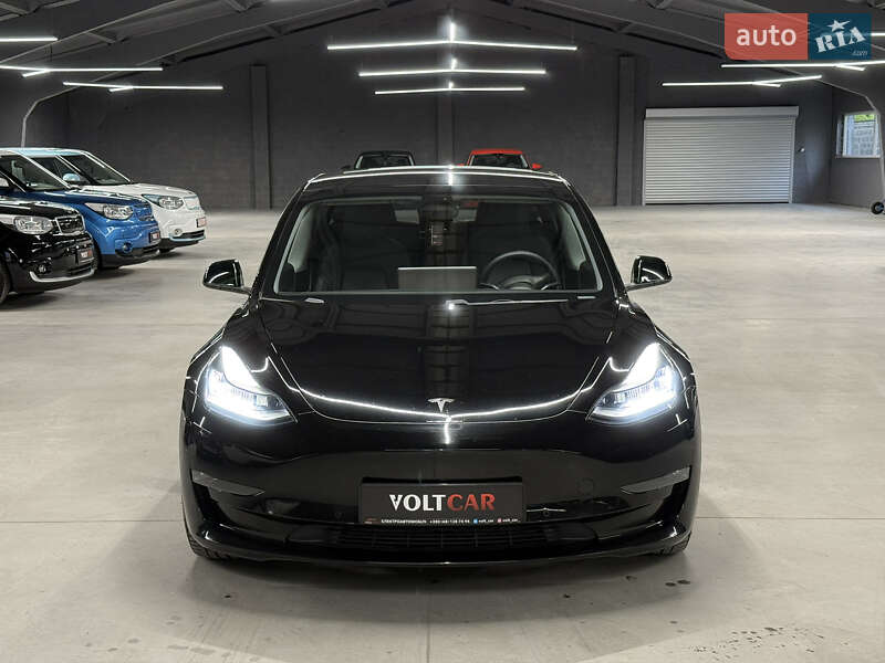 Седан Tesla Model 3 2019 в Владимире