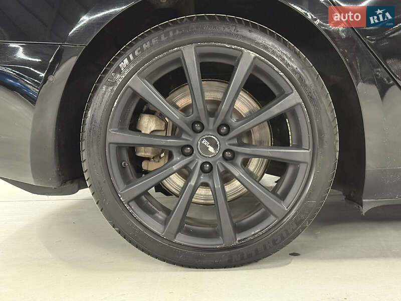 Седан Tesla Model 3 2019 в Владимире