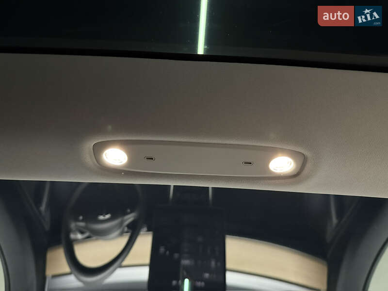 Седан Tesla Model 3 2019 в Владимире