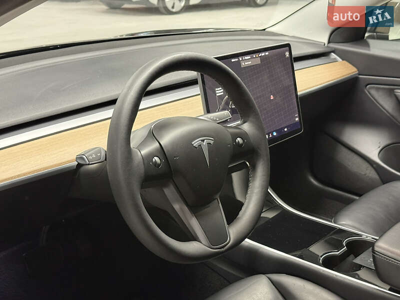 Седан Tesla Model 3 2019 в Владимире