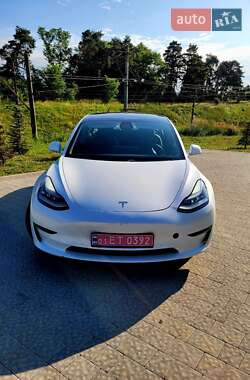 Седан Tesla Model 3 2019 в 