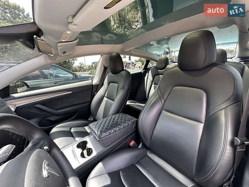 Седан Tesla Model 3 2021 в Харькове