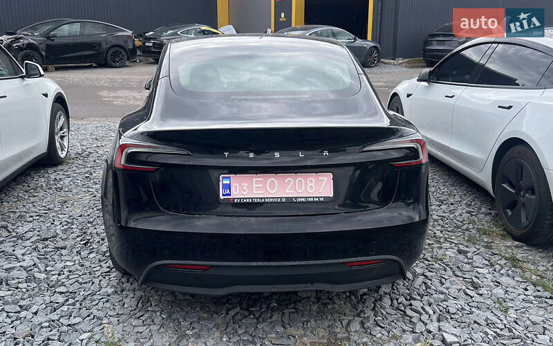 Седан Tesla Model 3 2024 в Рівному