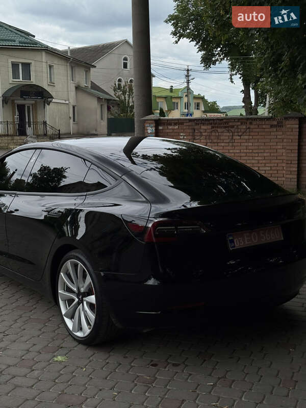 Седан Tesla Model 3 2018 в Каменец-Подольском