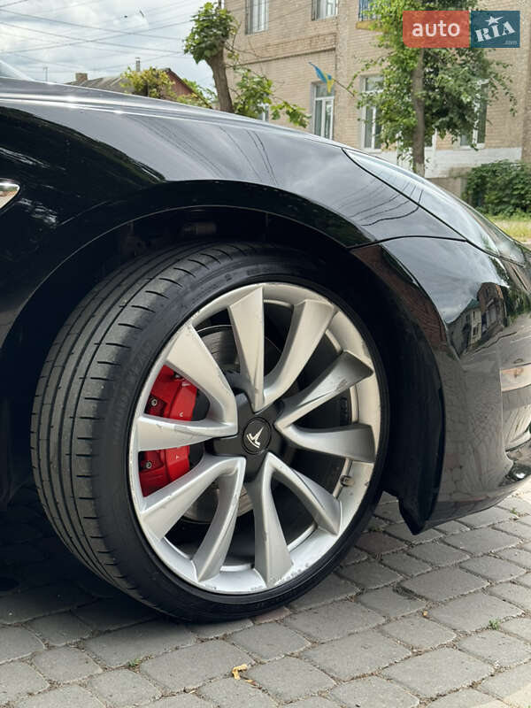 Седан Tesla Model 3 2018 в Каменец-Подольском