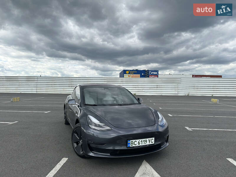 Седан Tesla Model 3 2018 в 