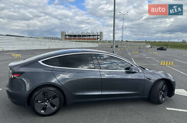 Седан Tesla Model 3 2018 в 
