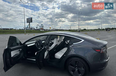 Седан Tesla Model 3 2018 в 