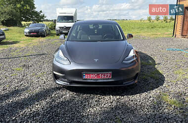 Седан Tesla Model 3 2018 в Луцке