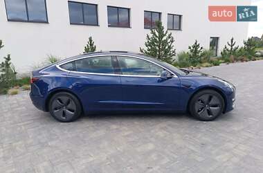 Седан Tesla Model 3 2019 в 