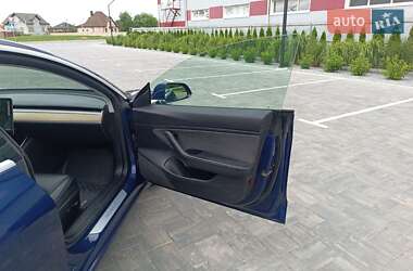 Седан Tesla Model 3 2019 в 