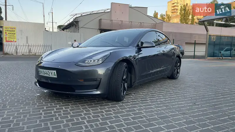 Tesla Model 3
