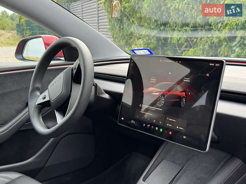 Седан Tesla Model 3 2024 в Стрые