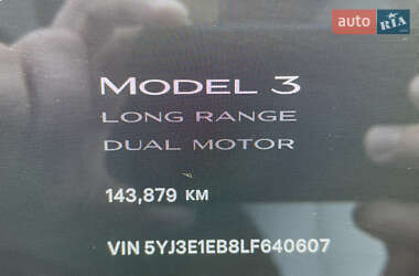 Седан Tesla Model 3 2020 в 