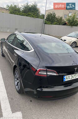 Седан Tesla Model 3 2019 в 