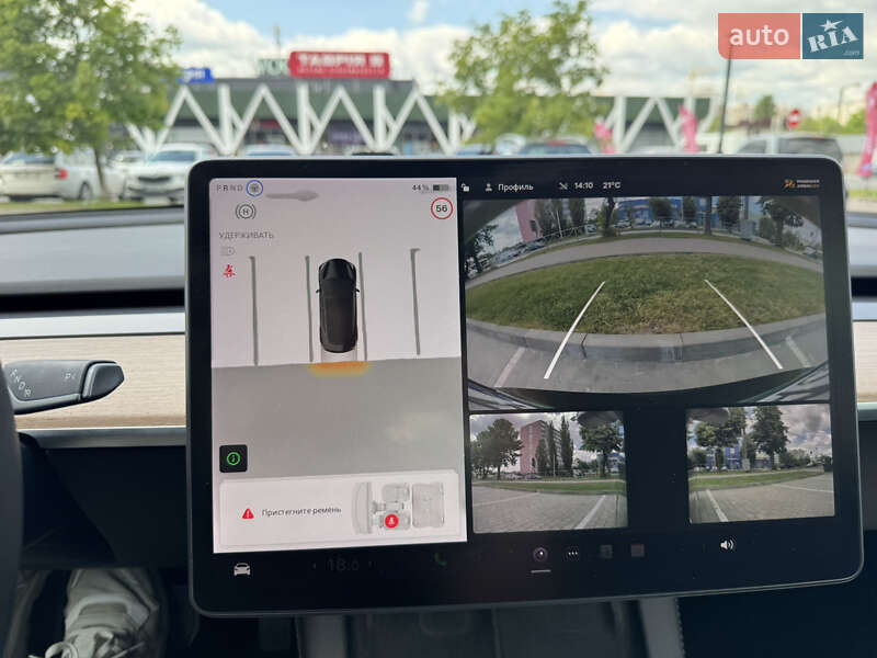 Седан Tesla Model 3 2022 в Хмельницком