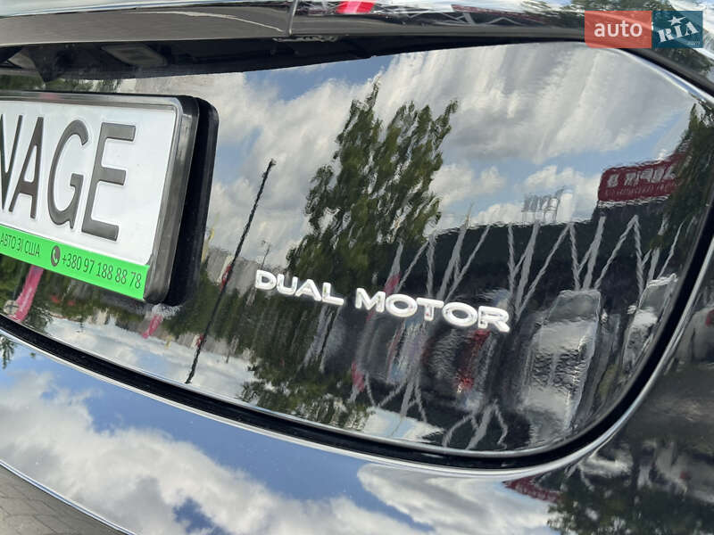 Седан Tesla Model 3 2022 в Хмельницком