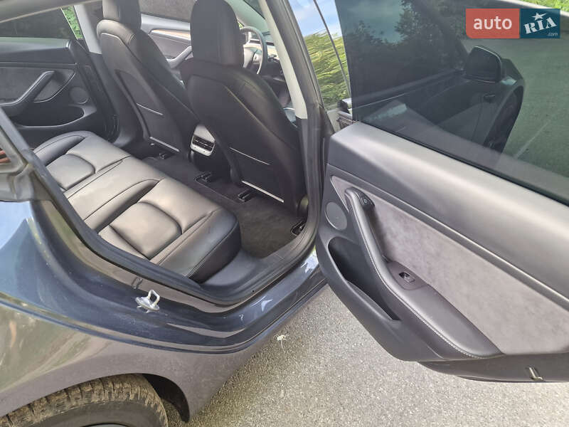 Седан Tesla Model 3 2021 в Харькове