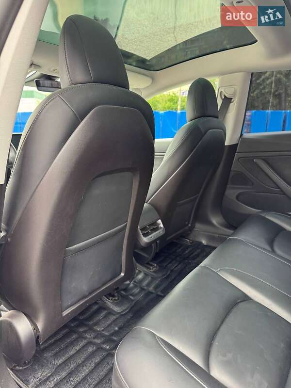 Седан Tesla Model 3 2019 в Каменском