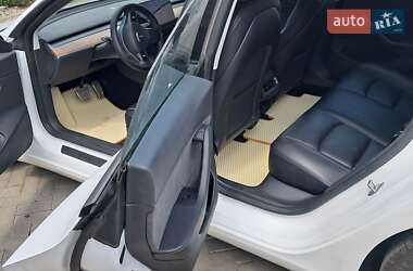 Седан Tesla Model 3 2020 в Ивано-Франковске