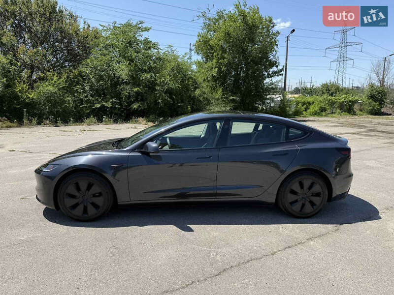 Седан Tesla Model 3 2024 в Запорожье