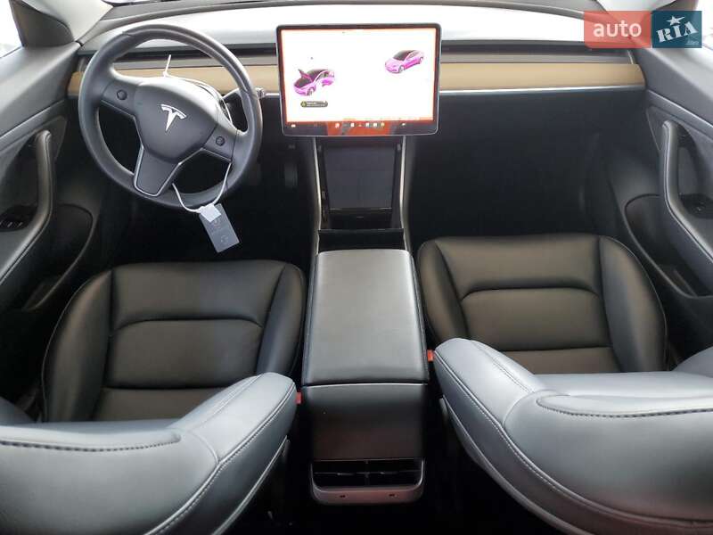 Седан Tesla Model 3 2020 в Хмельницком