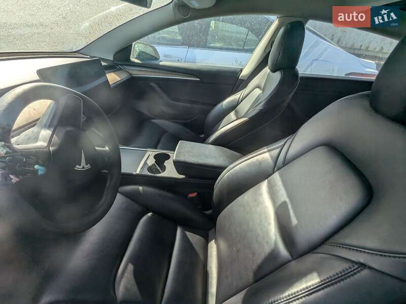 Седан Tesla Model 3 2022 в Киеве фото 3 Седан Tesla Model 3 2022 в Киеве