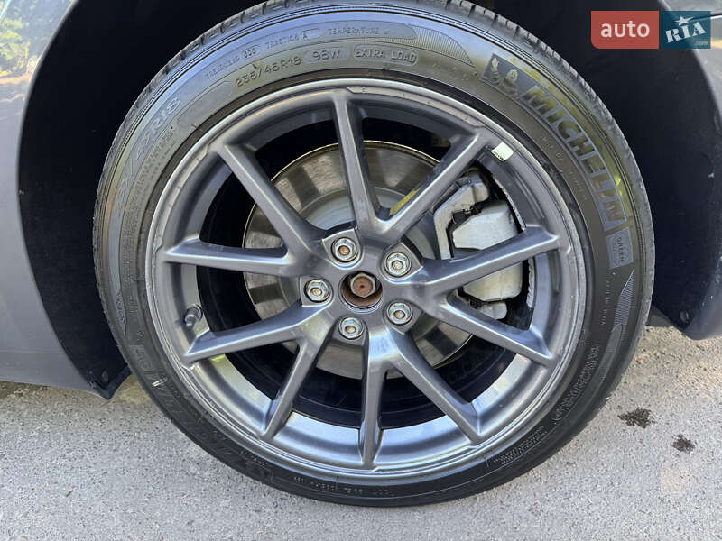 Седан Tesla Model 3 2022 в Львове