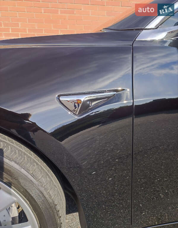 Седан Tesla Model 3 2019 в Киеве