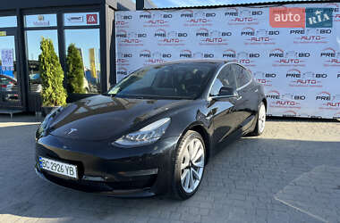 Седан Tesla Model 3 2019 в Львові