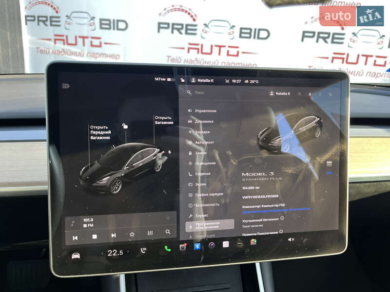 Седан Tesla Model 3 2019 в Львові