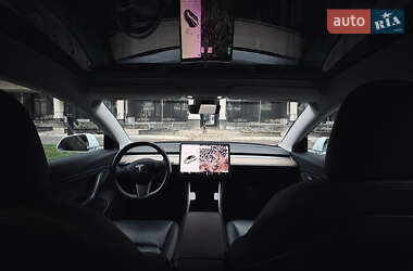 Седан Tesla Model 3 2018 в 