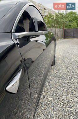 Седан Tesla Model 3 2020 в 