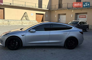 Седан Tesla Model 3 2018 в 