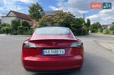 Седан Tesla Model 3 2019 в 