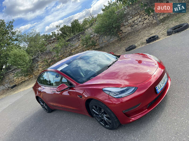 Седан Tesla Model 3 2019 в Одессе