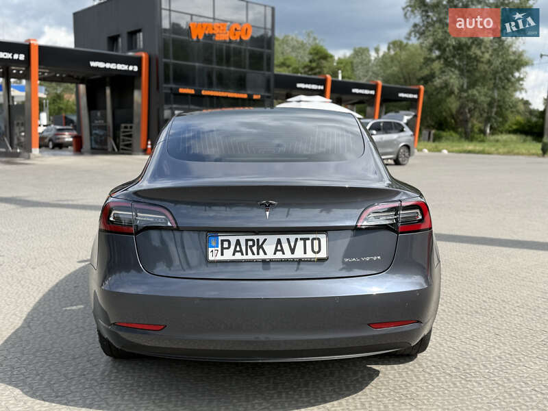 Седан Tesla Model 3 2019 в Полтаве