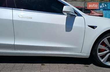 Седан Tesla Model 3 2019 в 