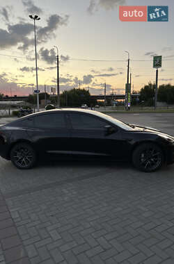 Седан Tesla Model 3 2019 в 