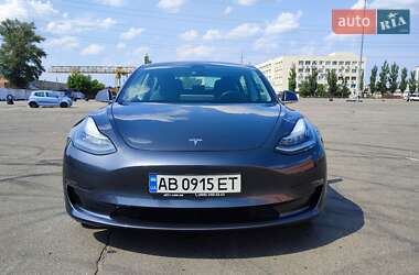 Седан Tesla Model 3 2019 в 