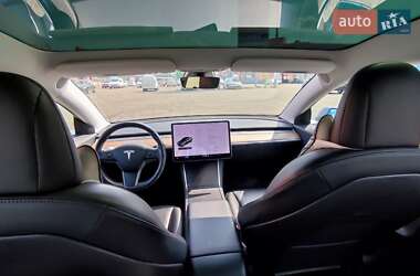 Седан Tesla Model 3 2019 в 