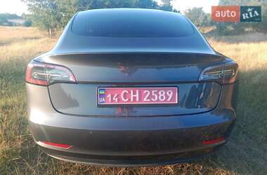Седан Tesla Model 3 2019 в 