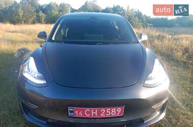 Седан Tesla Model 3 2019 в 