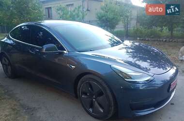 Седан Tesla Model 3 2019 в 