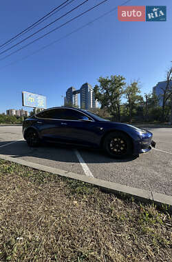 Седан Tesla Model 3 2018 в Запорожье
