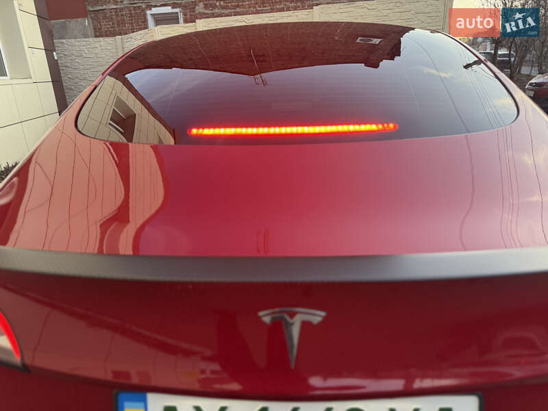 Седан Tesla Model 3 2022 в Харкові