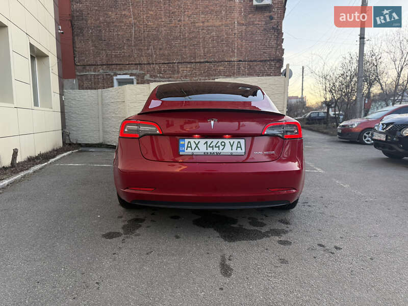Седан Tesla Model 3 2022 в Харкові