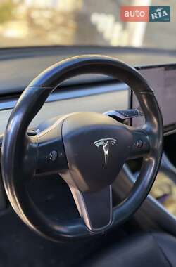 Седан Tesla Model 3 2018 в 