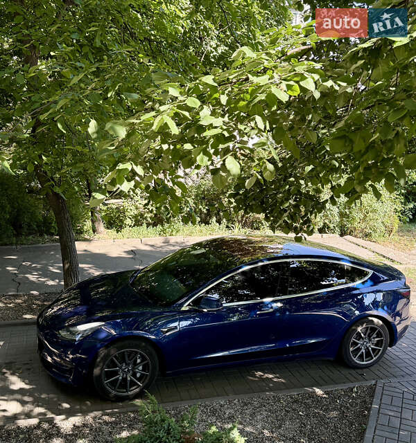 Седан Tesla Model 3 2018 в Одессе