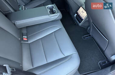 Седан Tesla Model 3 2024 в 